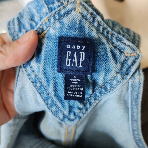 NWOT Gap Size 3T Jean Overalls - Picture 5 of 6